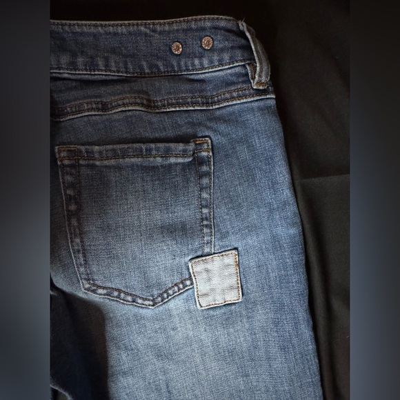 Stylish Blue Denim Jeans with Patchwork - Picture 9 of 10